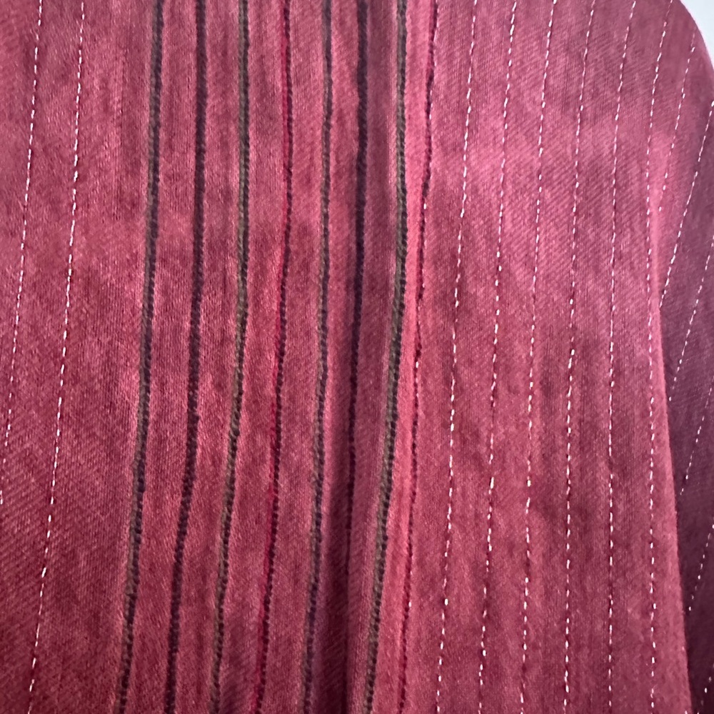 Elegant Burgundy Kimono - Picture 3 of 3